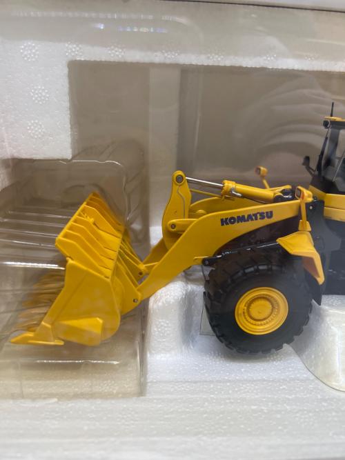 KOMATSU (コマツ) 1/50 ホイールローダー ダイキャストカー WA600