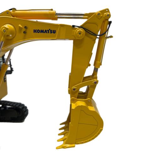 KOMATSU (コマツ) 1/50 バックホーショベル ダイキャストカー PC2000-8 破損パーツ有り