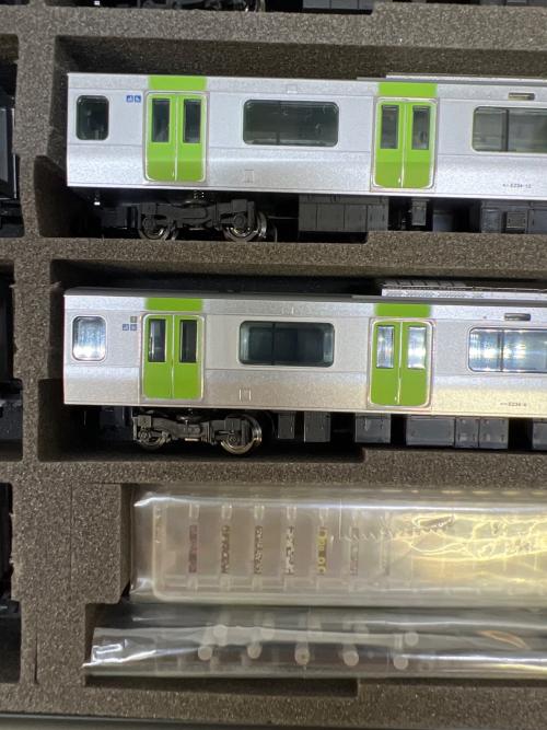 TOMIX (トミックス) JR E235系通勤電車 11両セット Nゲージ 98984 紙ケース欠品 ※一つのケースに11両入っています。