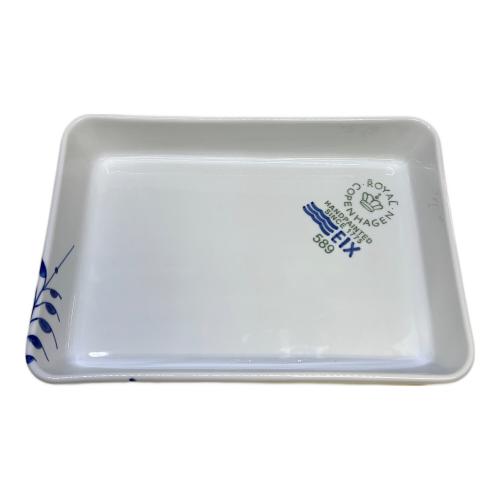 ROYAL COPENHAGEN (ロイヤル・コペンハーゲン) 角パン ブルーフルーテッド