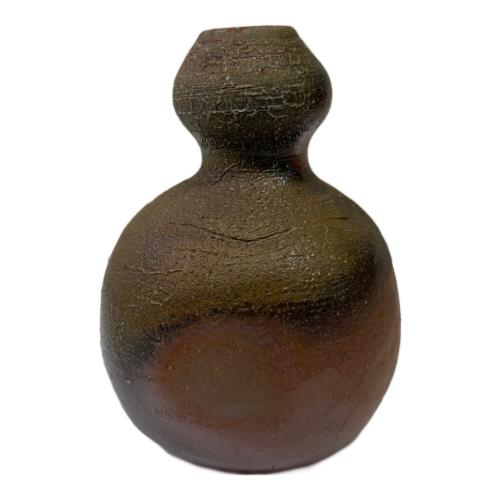 備前焼 (ビゼンヤキ) 徳利 伊勢崎紳造