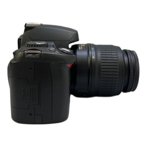 Nikon (ニコン) デジタル一眼レフカメラ D40 DX AF-S18-55mm f/3.5-5.6GII ED