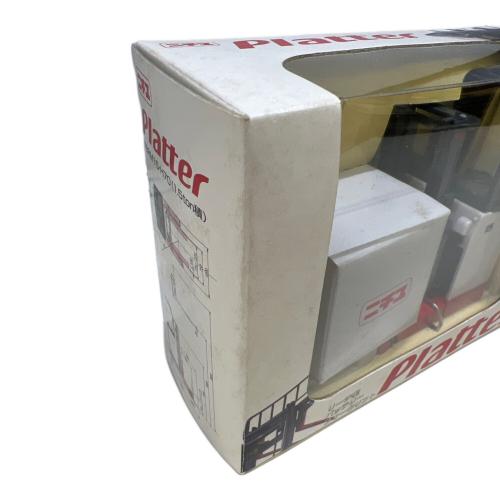 PLATTER (プラッター) リーチ型バッテリーフォークリフト モデルカー 1/24 保存ヨゴレ有
