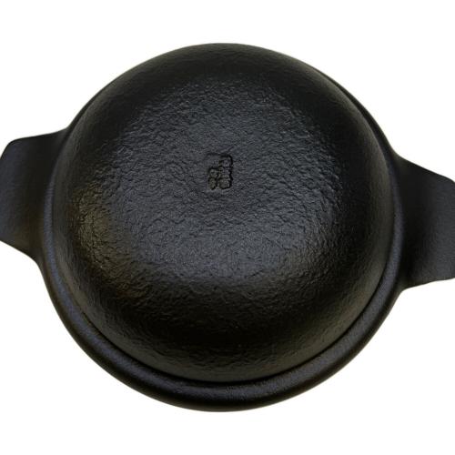 南部鉄器 (ナンブテッキ) 木蓋付き鉄鍋