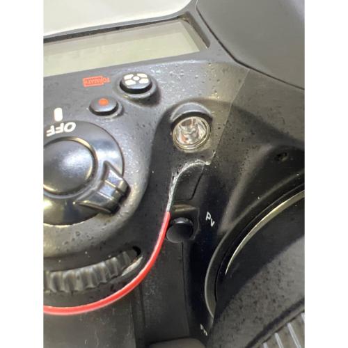 Nikon (ニコン) デジタル一眼レフカメラ D7200