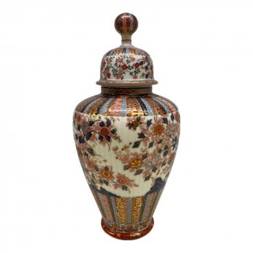 色絵金銀彩孔雀文平皿 (井戸川豊) 未使用 新品同様 陶板 孔雀文 井戸川豊作｜トレファクONLINE