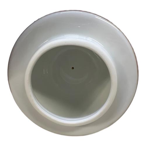 栗田美術館 色絵桜菊牡丹図蓋附大壷