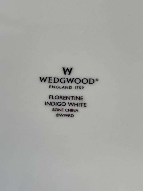 Wedgwood (ウェッジウッド) プレート 27cm フロレンティーン・インディゴホワイト
