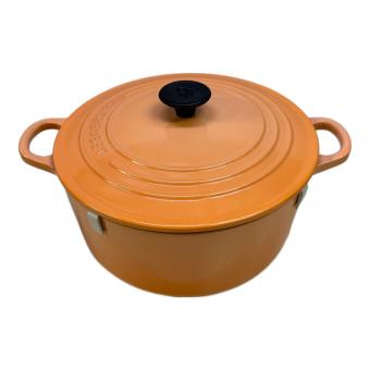 LE CREUSET (ルクルーゼ) 両手鍋 SIZE 22cm オレンジ ココット・ロンド ピーチピンク ココット・ロンド