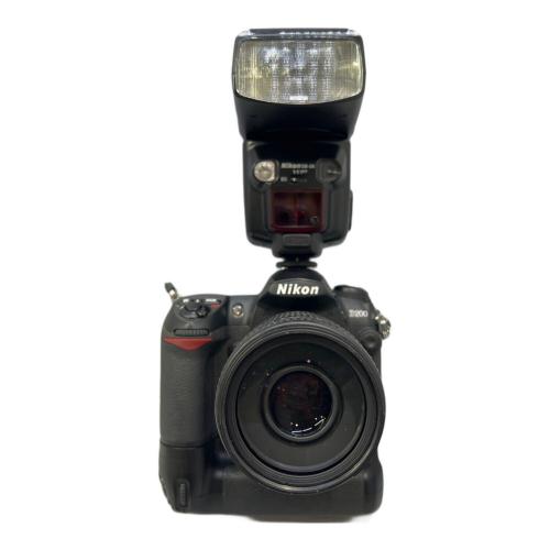 Nikon (ニコン) デジタル一眼レフカメラ D200 レンズ・フラッシュ・バッテリーホルダー