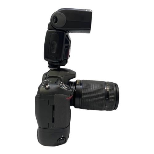 Nikon (ニコン) デジタル一眼レフカメラ D200 レンズ・フラッシュ・バッテリーホルダー