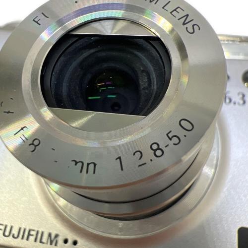 FUJIFILM (フジフィルム) コンパクトデジタルカメラ FinePix F11