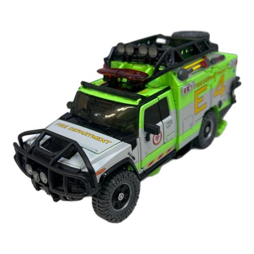 トランスフォーマーMPM-11D ラチェット ダークサイド・ムーンVer