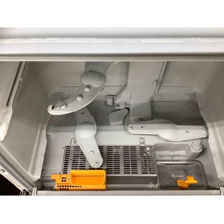 Panasonic (パナソニック) 食器洗い乾燥機 ※別途水栓工事が必要です NP-TR8 2016年製 ヤケ有