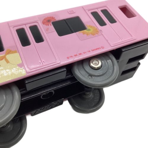 TOMY (トミー) プラレール 車両セット(3両編成)京王サンリオピューロランドトレイン 動作確認済み