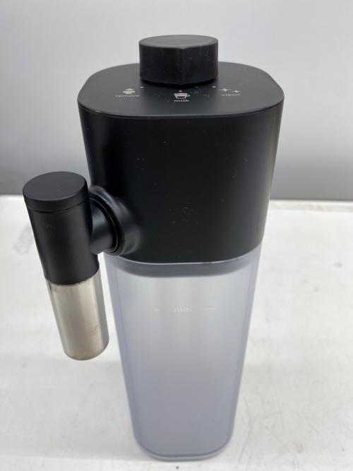 Nespresso (ネスプレッソ) グラン ラティシマ F531
