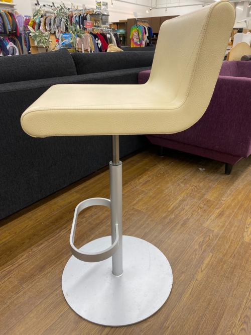 CASSINA (カッシーナ) カウンターチェアー アイボリー BOOMERANG