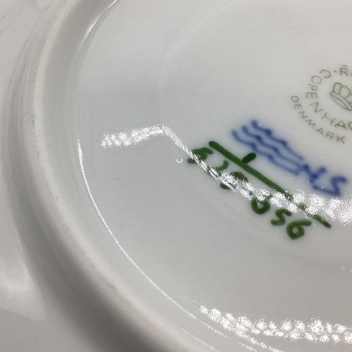 ROYAL COPENHAGEN (ロイヤル・コペンハーゲン) ティーカップ&ソーサー ブルーフルーテッド・ハーフレース