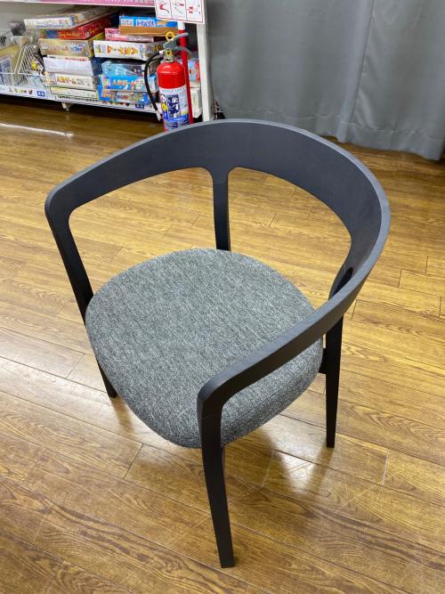 【極美品】arflex アルフレックス ダイニングチェア デザインチェア arflex (アルフレックス) ダイニングチェアー ブラック @ RUNE 18 廃盤