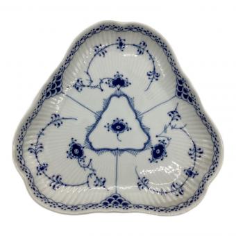 ROYAL COPENHAGEN (ロイヤル・コペンハーゲン) トライアングルディッシュ ヨゴレ有 ブルーフルーテッド・ハーフレース