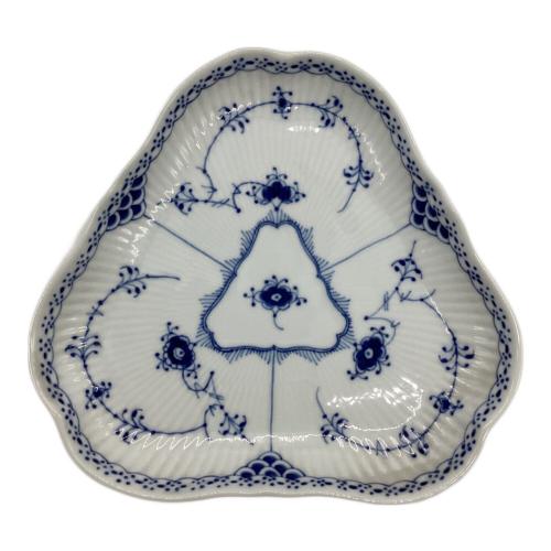 ROYAL COPENHAGEN (ロイヤル・コペンハーゲン) トライアングルディッシュ ヨゴレ有 ブルーフルーテッド・ハーフレース