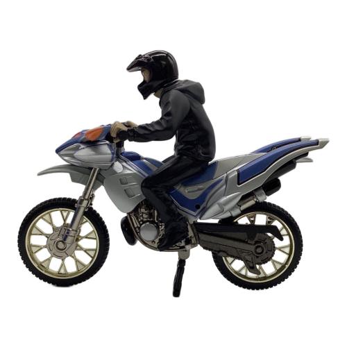 フィギュア 仮面ライダーワールド限定 仮面ライダークウガ ビートチェイサー2000