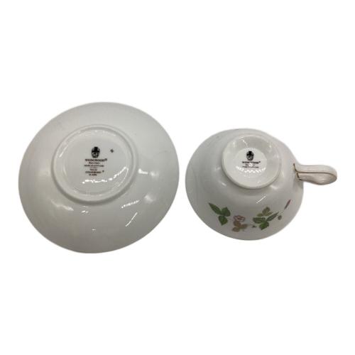 Wedgwood (ウェッジウッド) ティーカップ&ソーサー(ピオニー) ワイルドストロベリー