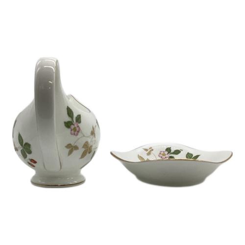 Wedgwood (ウェッジウッド) グレービーボート＆ソーサー ワイルドストロベリー