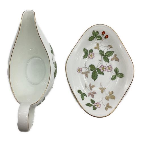 Wedgwood (ウェッジウッド) グレービーボート＆ソーサー ワイルドストロベリー