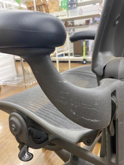 Herman Miller (ハーマンミラー) アーロンチェア ブラック @ 1人掛け 167888 クラシックモデル ポスチャーフィット グラファイトベース