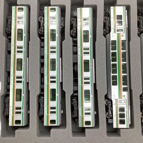 KATO（カトー）Nゲージ E233系3000番台 東海道線後期形 8両基本セット 10-1114 ※2両入替えあり