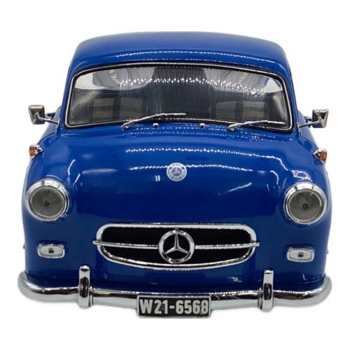 モデルカー M-036 1/18 Mercedes Benz Renntransporter（メルセデス ベンツ トランスポーター）
