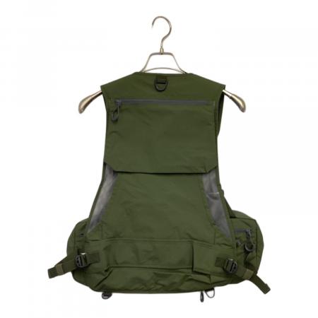 美品 Abu Garcia × BEAMS フィッシングベスト カーキグリーン Abu Garcia (アブガルシア) フィッシングベスト マウンテンストリーム