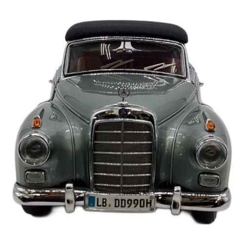 CMC (シーエムシー) 1/24 MERCEDES BENZ Typ 300d Cabriolet D 1958-1962 モデルカー