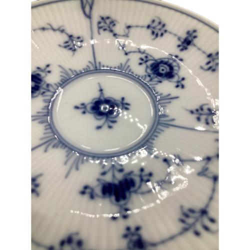 ROYAL COPENHAGEN (ロイヤル・コペンハーゲン) ティーカップ&ソーサー ブルーフルーテッド・プレイン