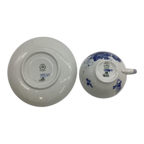 ROYAL COPENHAGEN (ロイヤル・コペンハーゲン) ティーカップ&ソーサー ブルーフラワー・カーブ 1551