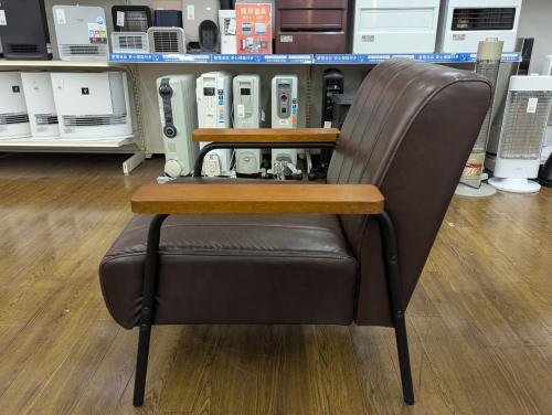 ニトリ 1人掛けソファー (Nシールド ステイン2KD DBR)｜トレファクONLINE