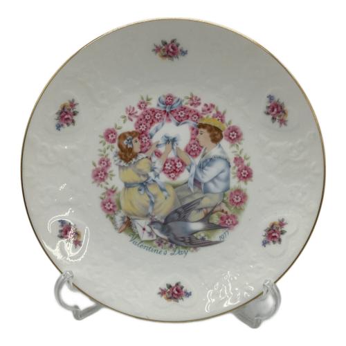 ROYAL DOULTON (ロイヤルドルトン) バレンタインプレート 1977