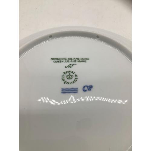 ROYAL COPENHAGEN (ロイヤル・コペンハーゲン) イヤープレート2025年 QUEEN JULIANE MARIE（ジュリアン マリー皇太后）