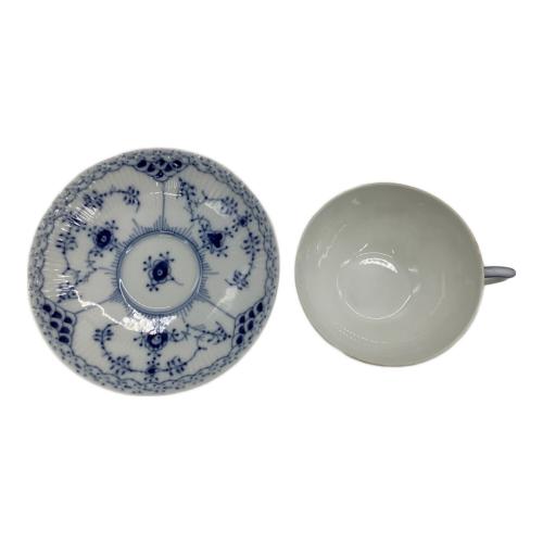 ROYAL COPENHAGEN (ロイヤル・コペンハーゲン) ティーカップ&ソーサー ブルーフルーテッド・ハーフレース