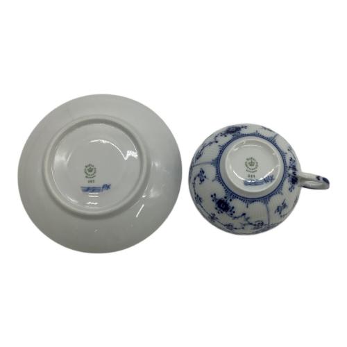 ROYAL COPENHAGEN (ロイヤル・コペンハーゲン) ティーカップ&ソーサー ブルーフルーテッド・ハーフレース