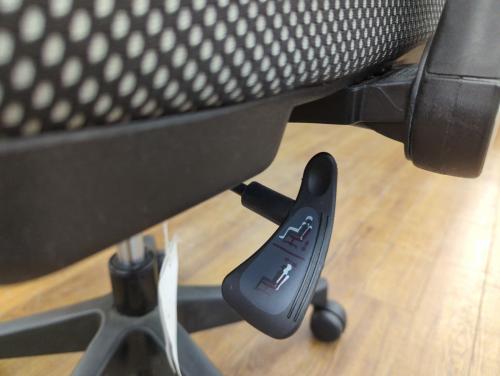 コイズミファニテック JGエルゴノミックチェア