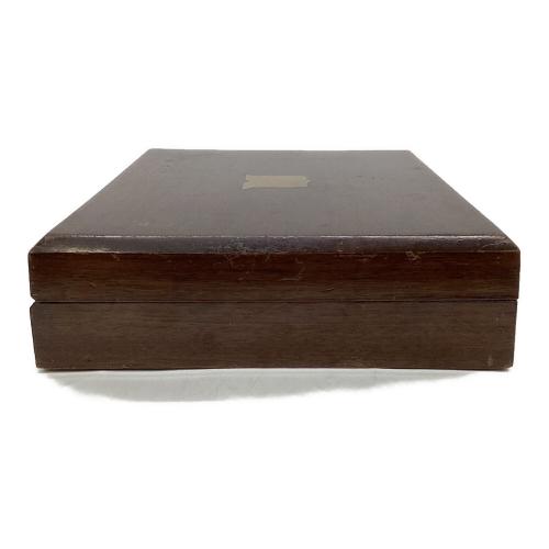 Walker & Hall 社（ウォーカー＆ホール）カトラリーセット ナイフ8本 フォーク8本