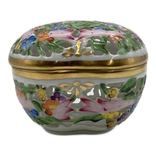 Herend (ヘレンド) ハート型透かしボンボニエール ファンタジー 6202/C