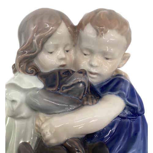 ROYAL COPENHAGEN (ロイヤル・コペンハーゲン) フィギュリン 子供と犬 707 B級品