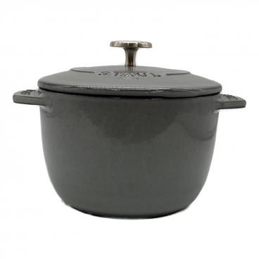 ブランド：Staub】商品一覧｜中古・リサイクルショップの公式通販