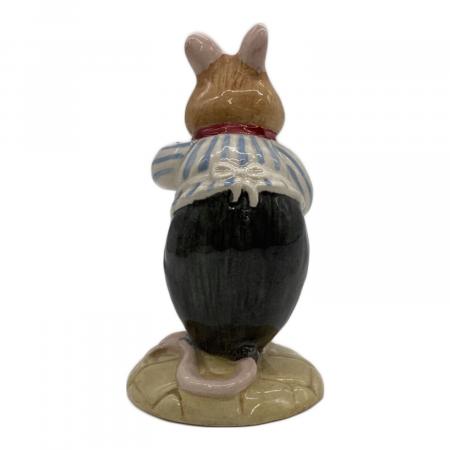 ROYAL DOULTON (ロイヤルドルトン) フィギュリン MR.APPLE DBH2