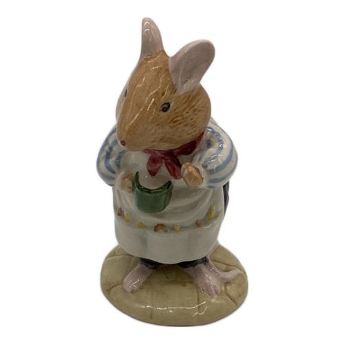 ROYAL DOULTON (ロイヤルドルトン) フィギュリン MR.APPLE DBH2