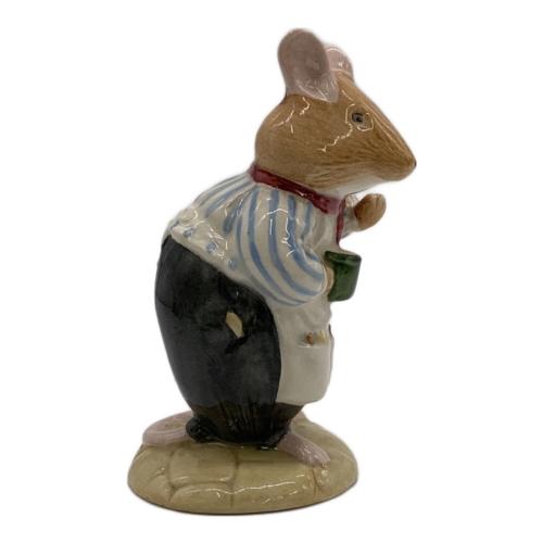 ROYAL DOULTON (ロイヤルドルトン) フィギュリン MR.APPLE DBH2