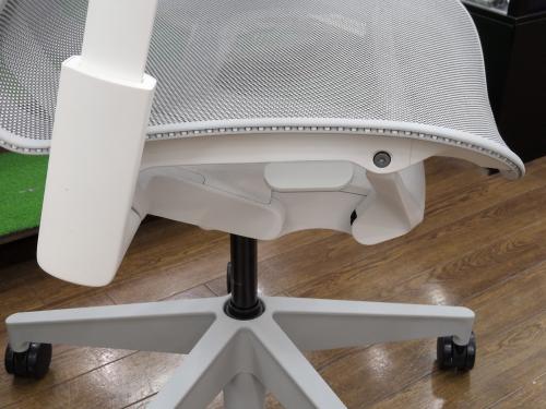 Herman Miller(ハーマンミラー) コズムチェア(ハイバック) ホワイト&ミネラル